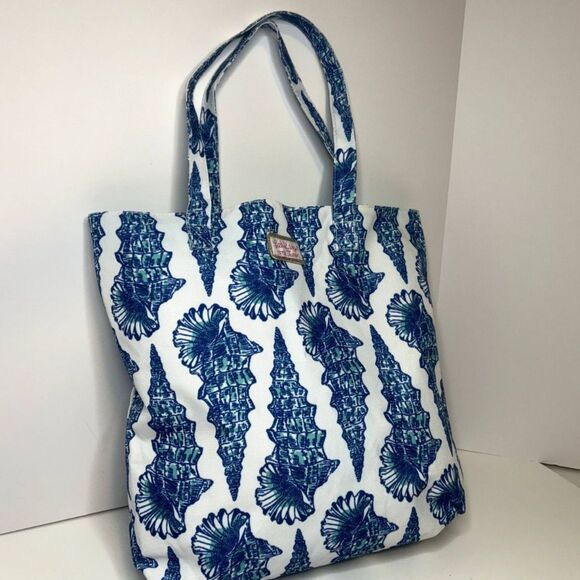 Lilly Pulitzer Seashell Large Tote Shoulder Bag Womens White Blue Desigen - Picture 1 of 10